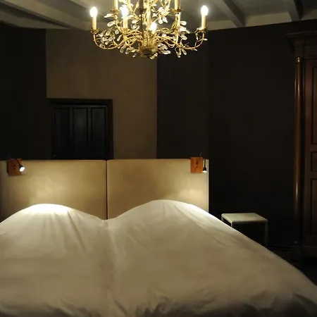 Couette-café Chateau De Lerse