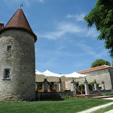 Chateau De Lerse * Perignac (Charente)