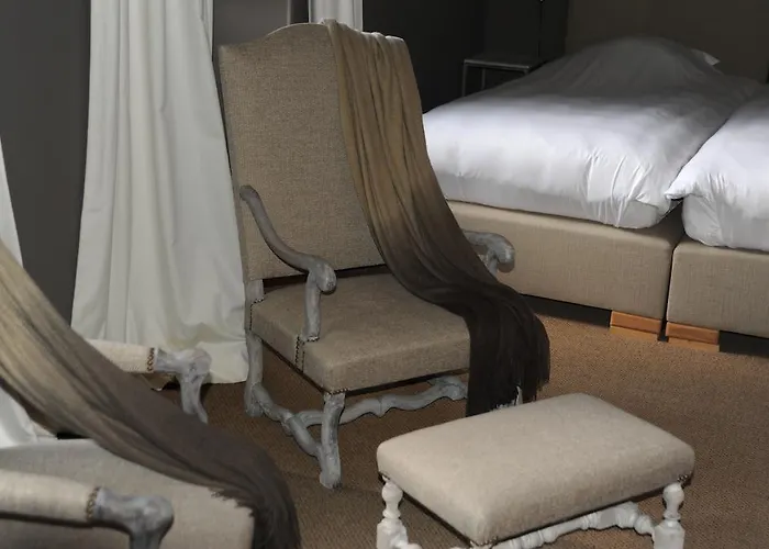 Oda ve Kahvaltı Chateau De Lerse *