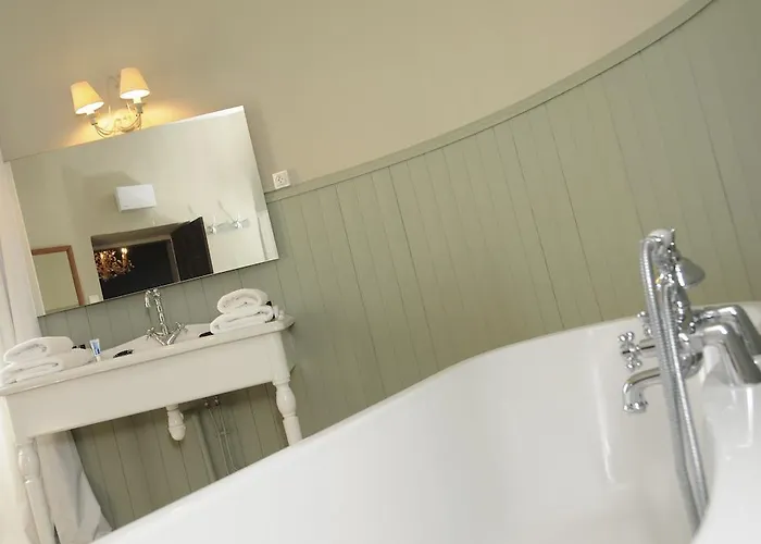 Oda ve Kahvaltı Chateau De Lerse *