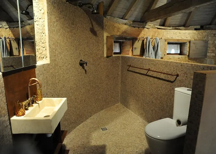 Oda ve Kahvaltı Chateau De Lerse