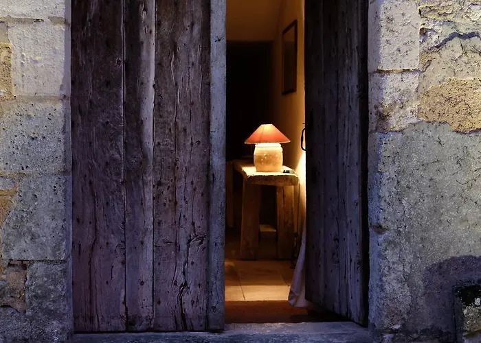 Oda ve Kahvaltı Chateau De Lerse