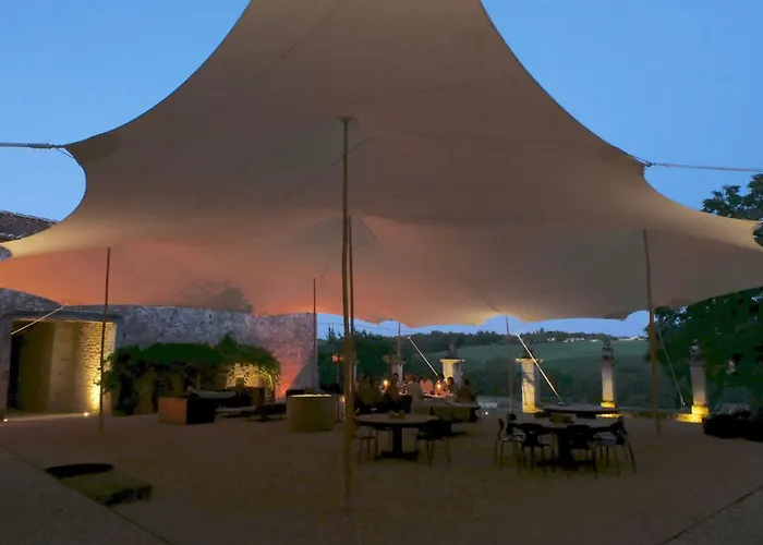 Chateau De Lerse Oda ve Kahvaltı Perignac (Charente)